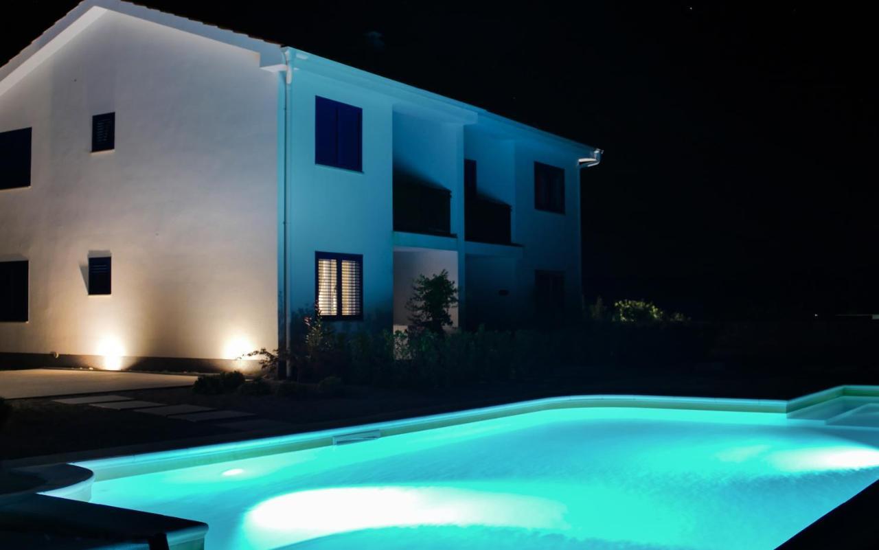 Wabi Sabi Resort & Apartments Brzac Экстерьер фото